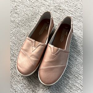 Rose Gold Toms